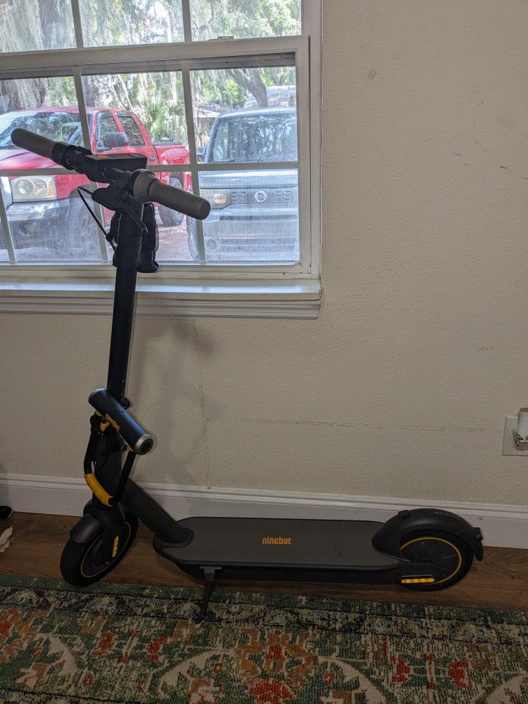 Ninebot Max G30P Electrical Scooter 