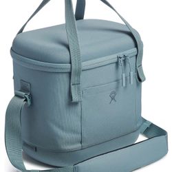 Hydro Flask 12L Carry Out Soft Cooler - Insulated Travel Bag – Baltic