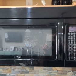  Whirlpool microwave