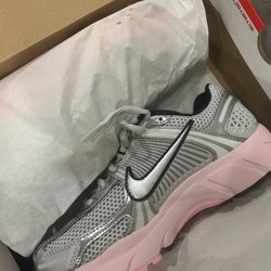 Woman’s Nike Zoom Vomero 5