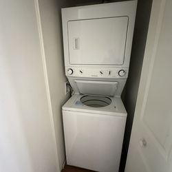 Frigidaire Washer/dryer