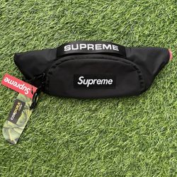 Supreme Small Waist Bag (FW22) Black