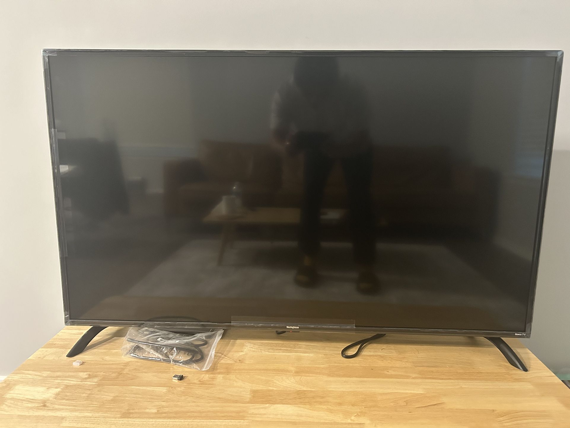 	Westinghouse - 50" 4K UHD Smart Roku TV with HDR