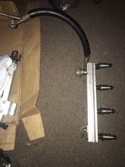 Ae86 4age Fuel Line With New Injectors.