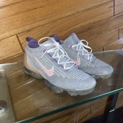 Nike Shoes Size 6y