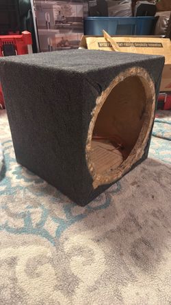 Single 12” Subwoofer  sealed Enclosure Box