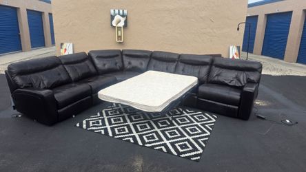 Real Leather Sectional recliner Sofa with Pull-Out Sleeper| free delivery