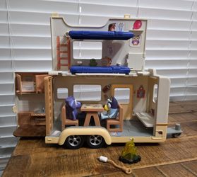Bluey Caravan Adventure Playset