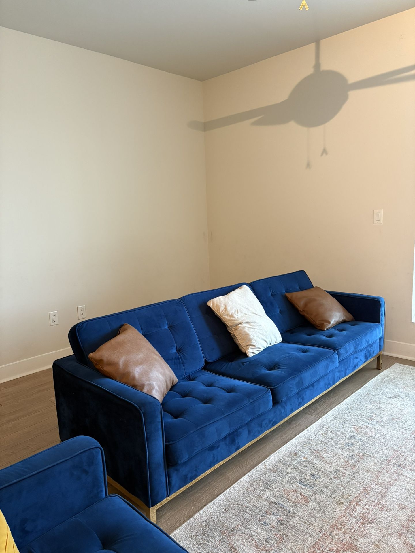 Sofa set