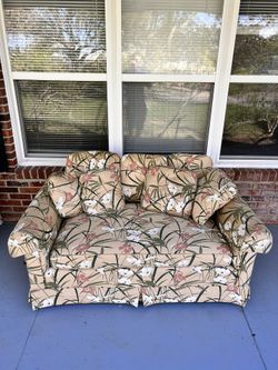 Florida Beach Style Love Seat