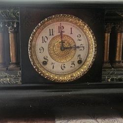 1915 E. Ingraham "Adrian" Black Mantel Clock