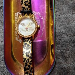 Betsey Johnson Winky kitty leopard charm watch S2