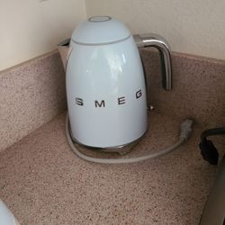 Smeg Electric Kettle 