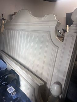 Bedroom set