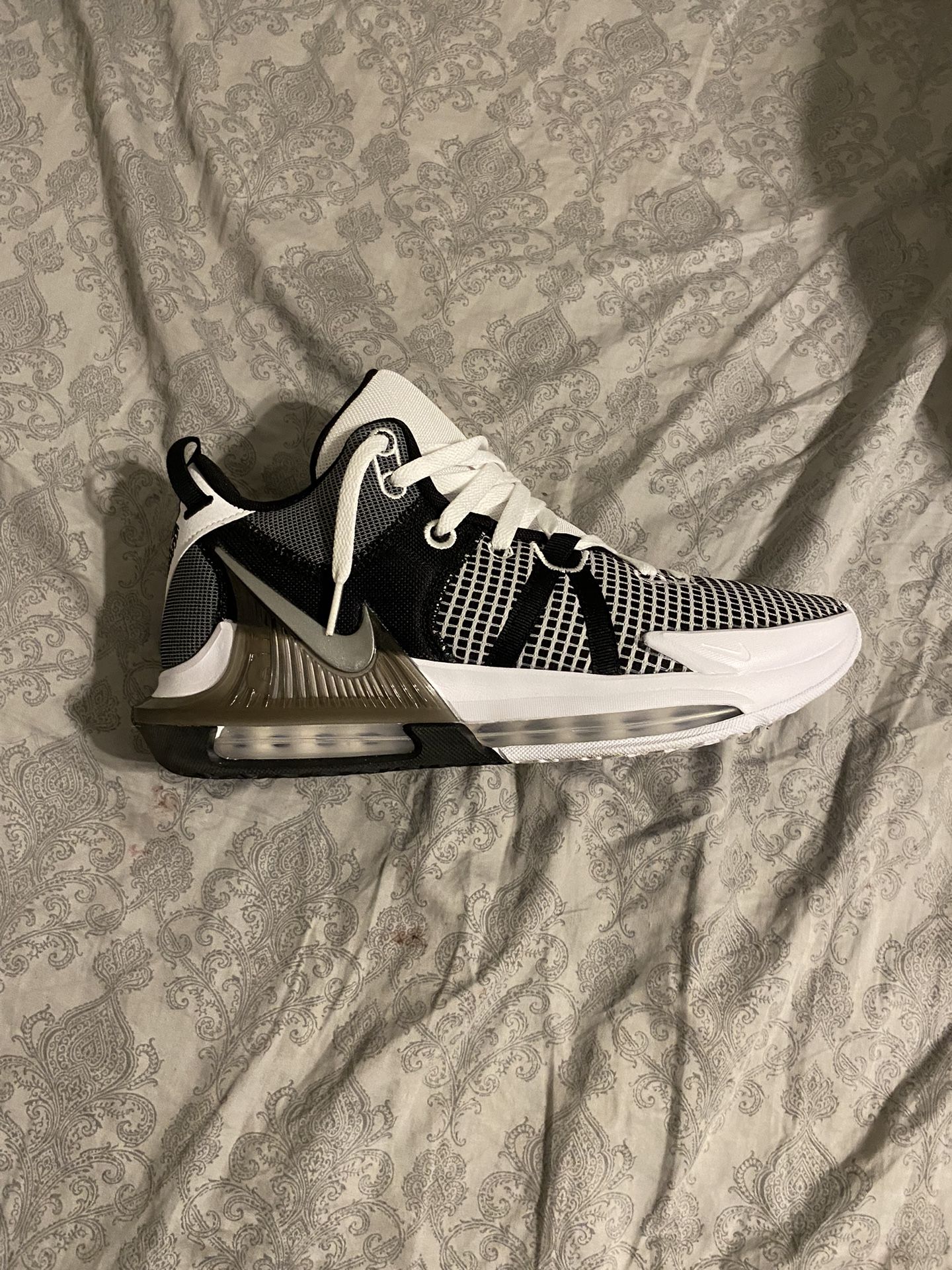 Lebron James Nikes  & Accessories