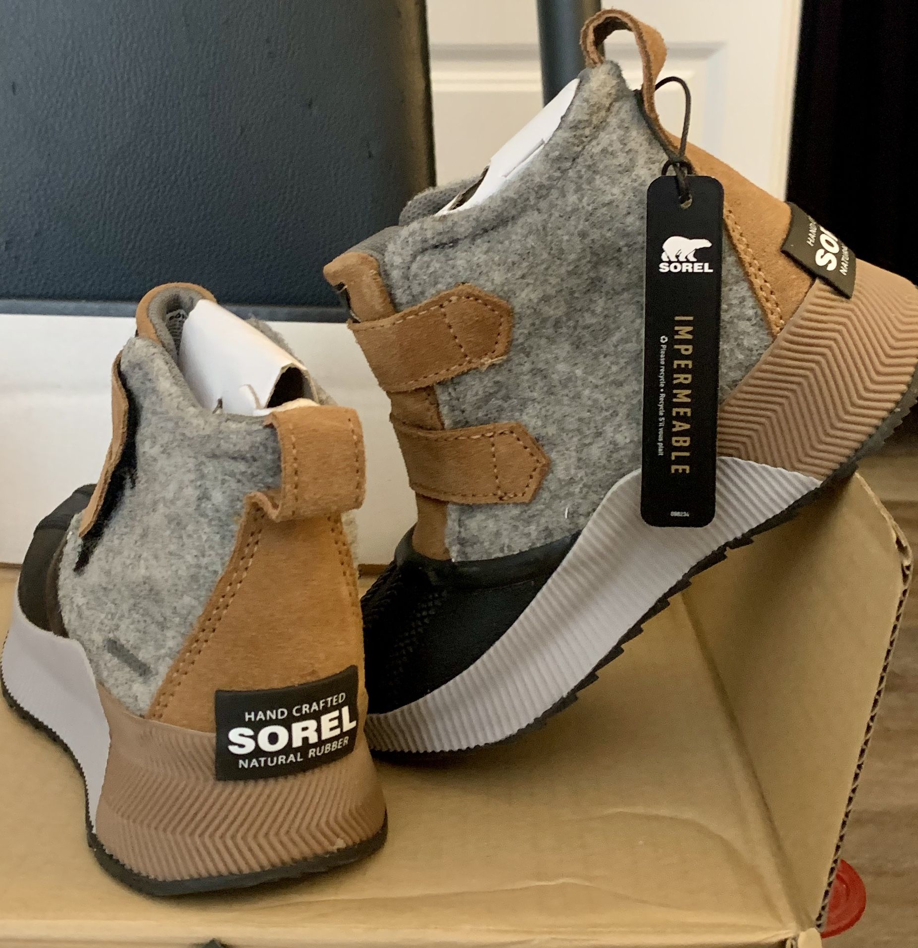 Kids Sz 12 Sorel Waterproof Rain Boots
