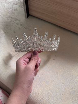 A beautiful crown for  your beauty