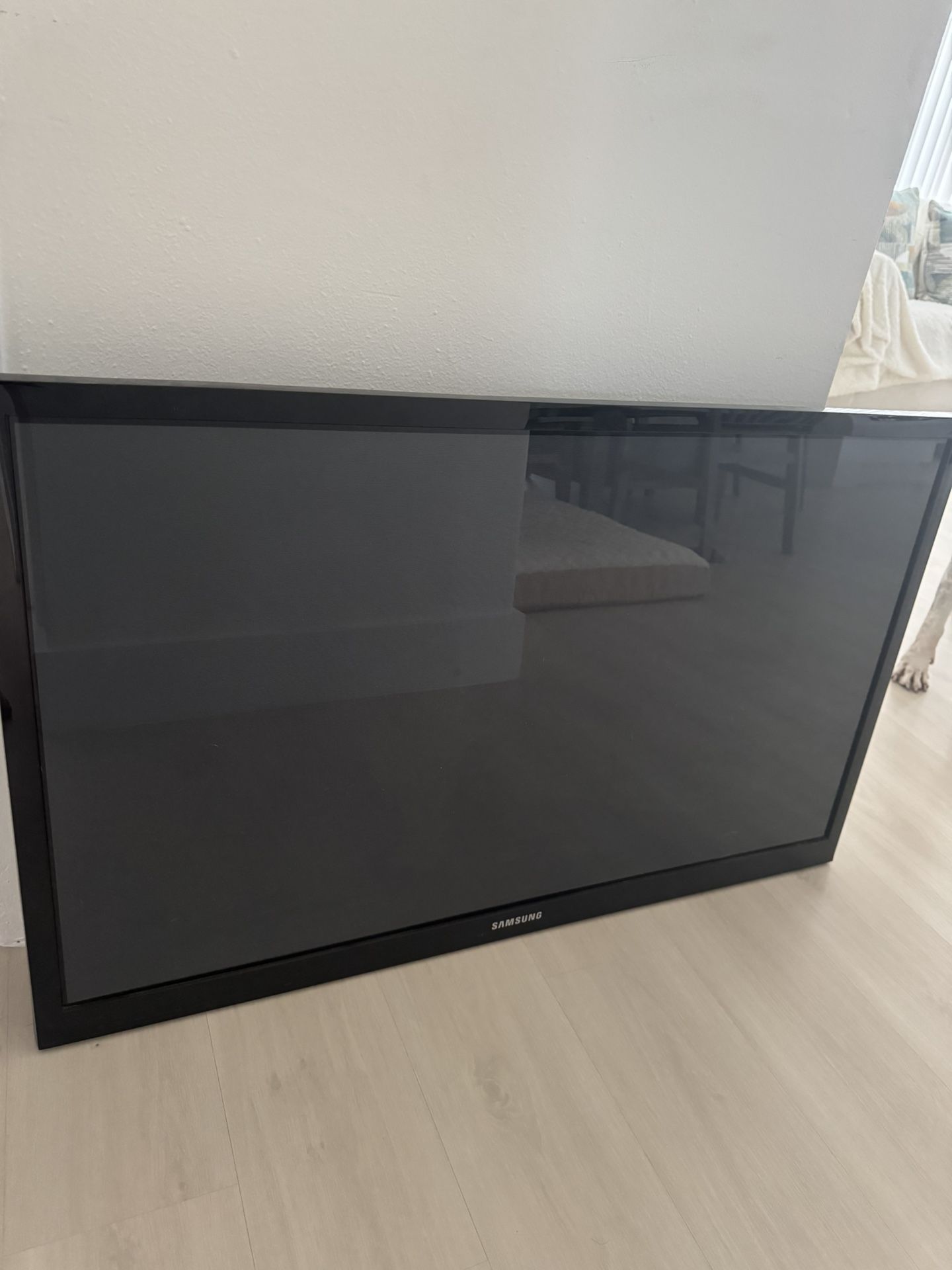 Samsung TV For Sale!