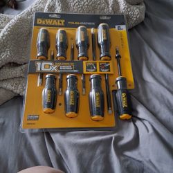 DeWalt Tough Series 8 Piece Screwdriver Set