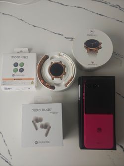 Unlocked Motorola razr Ultra bundle