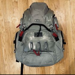 Oakley Kitchen Sink Backpack Gray