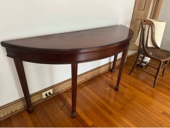 Excellent Condition Half Moon Mahogany  table