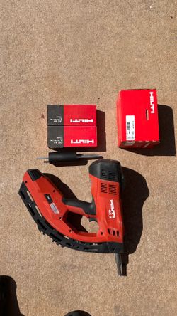 Chili (contact info removed) GX 3 Gas- actuated Fastening Toolkit, GX3 Gas Nailer
