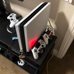 PS4 Pro 1TB SSD 12.50 With LUA Installed
