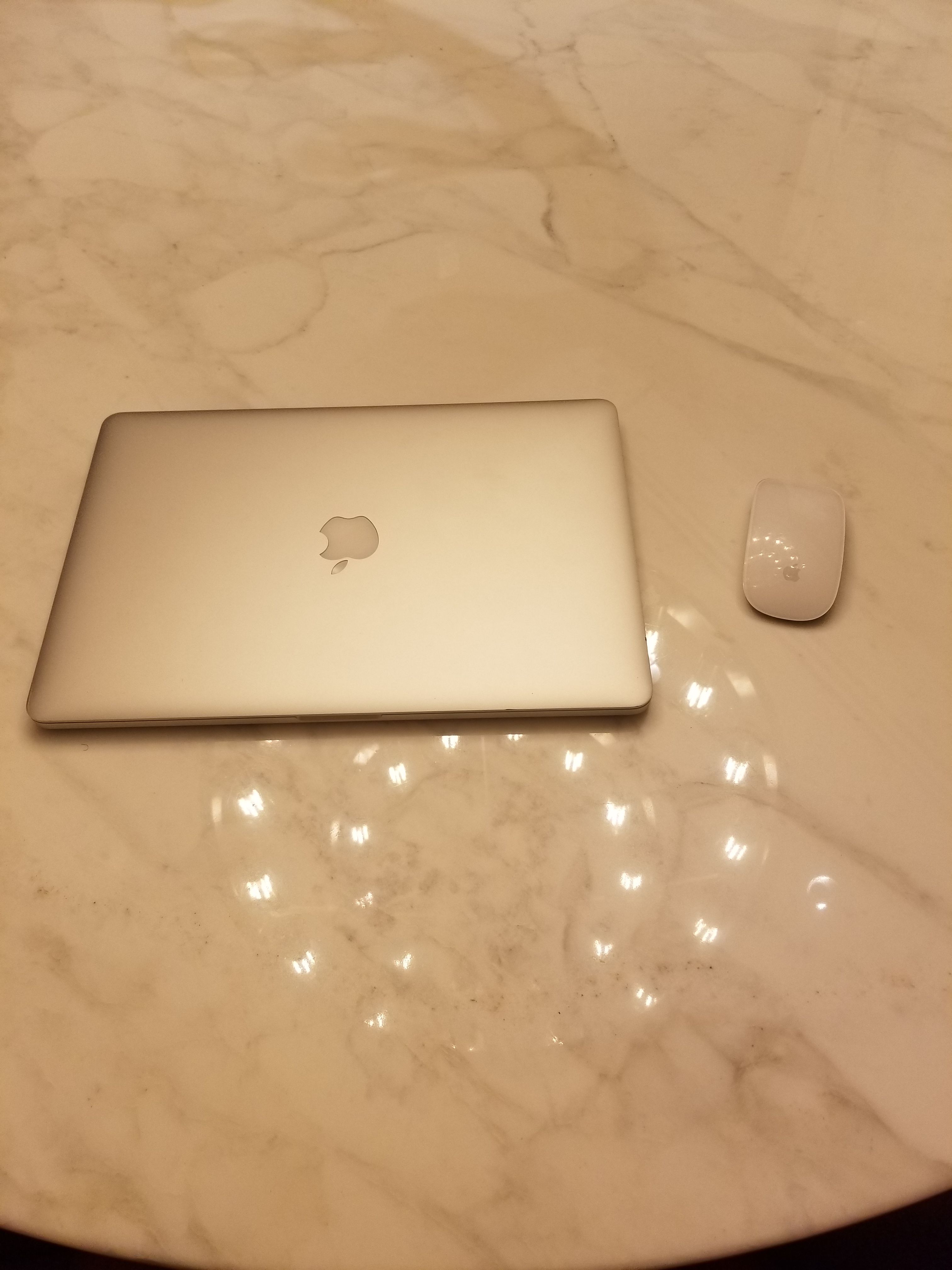 Apple MacBook Pro High Sierra 15.4" Mid 2014