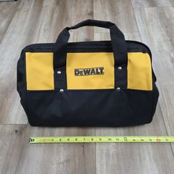 NEW DeWalt 15" Medium Tool Bag With Pockets