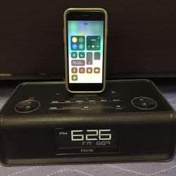 iHome dock for ipads & iPhones , Like New !!!