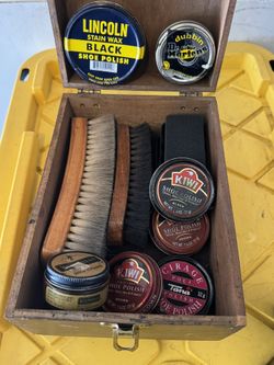 Beautiful Vintage  Wooden Shoe Shine Box