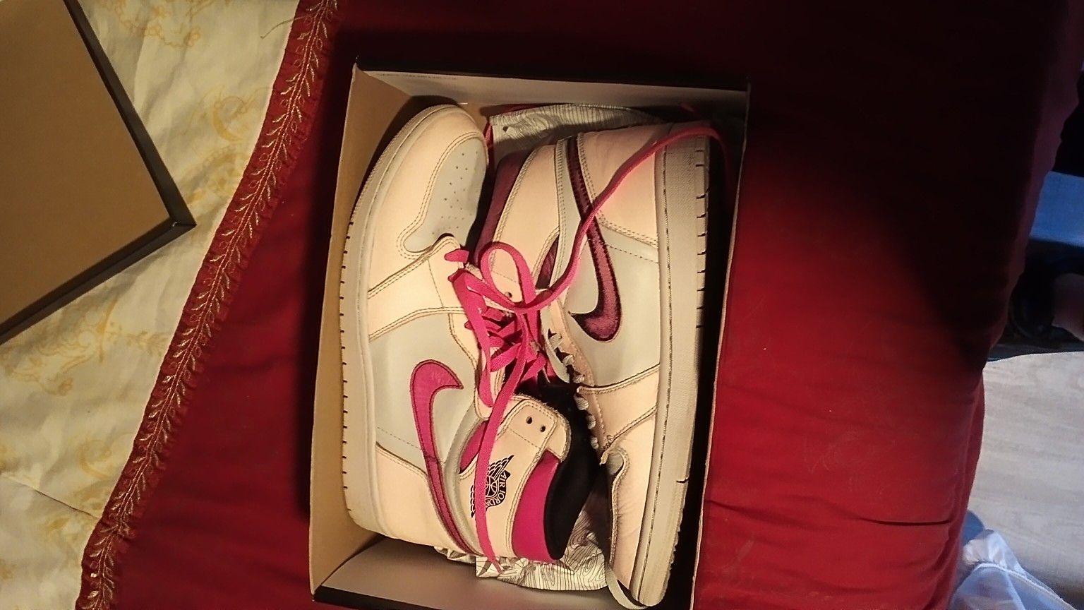 Jordan High NYC To Paris Size 11