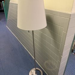 Floor lamp 