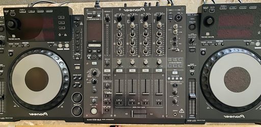 Pioneer CDJ 900 Pair