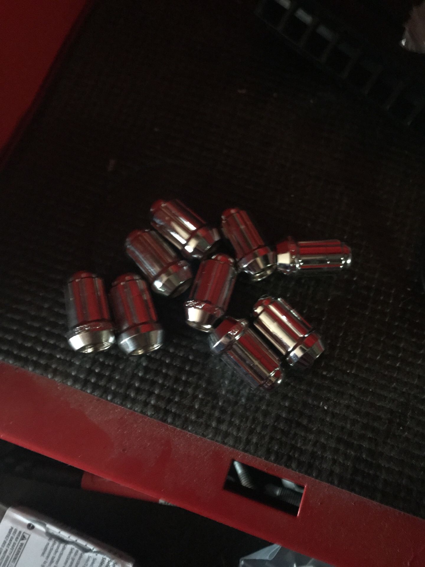 Toyota 12x1.5 gorilla locking lug nuts