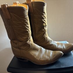 Women’s Boots 