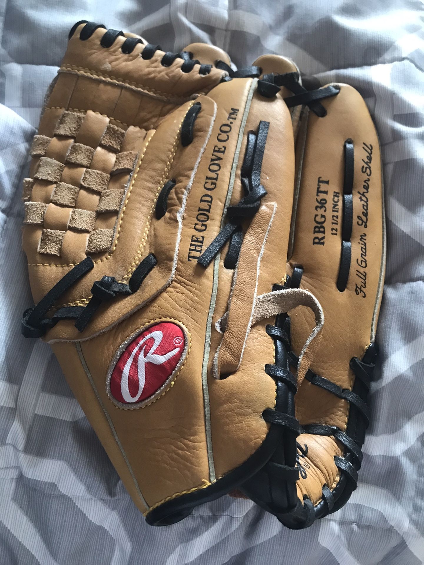 Rawlings Baseball Glove 