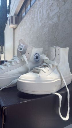 NEW OFF WHITE HIGH TOPS CONVERSE