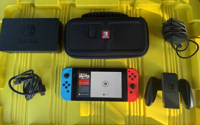 Nintendo Switch (v2) | Bundle