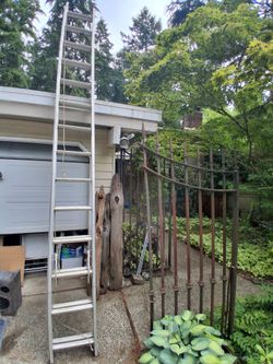 Werner 28ft Aluminum Extension Ladder