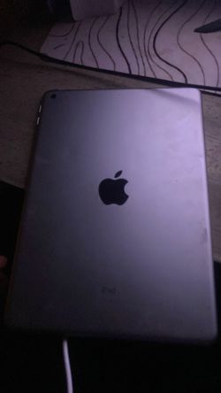 iPad 5th gen, color sliver.