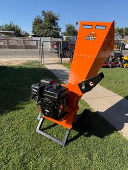 YARDMAX
Chipper Shredder YW7565 3" Diameter, Briggs & Stratton, CR950, 6.5HP, 208cc