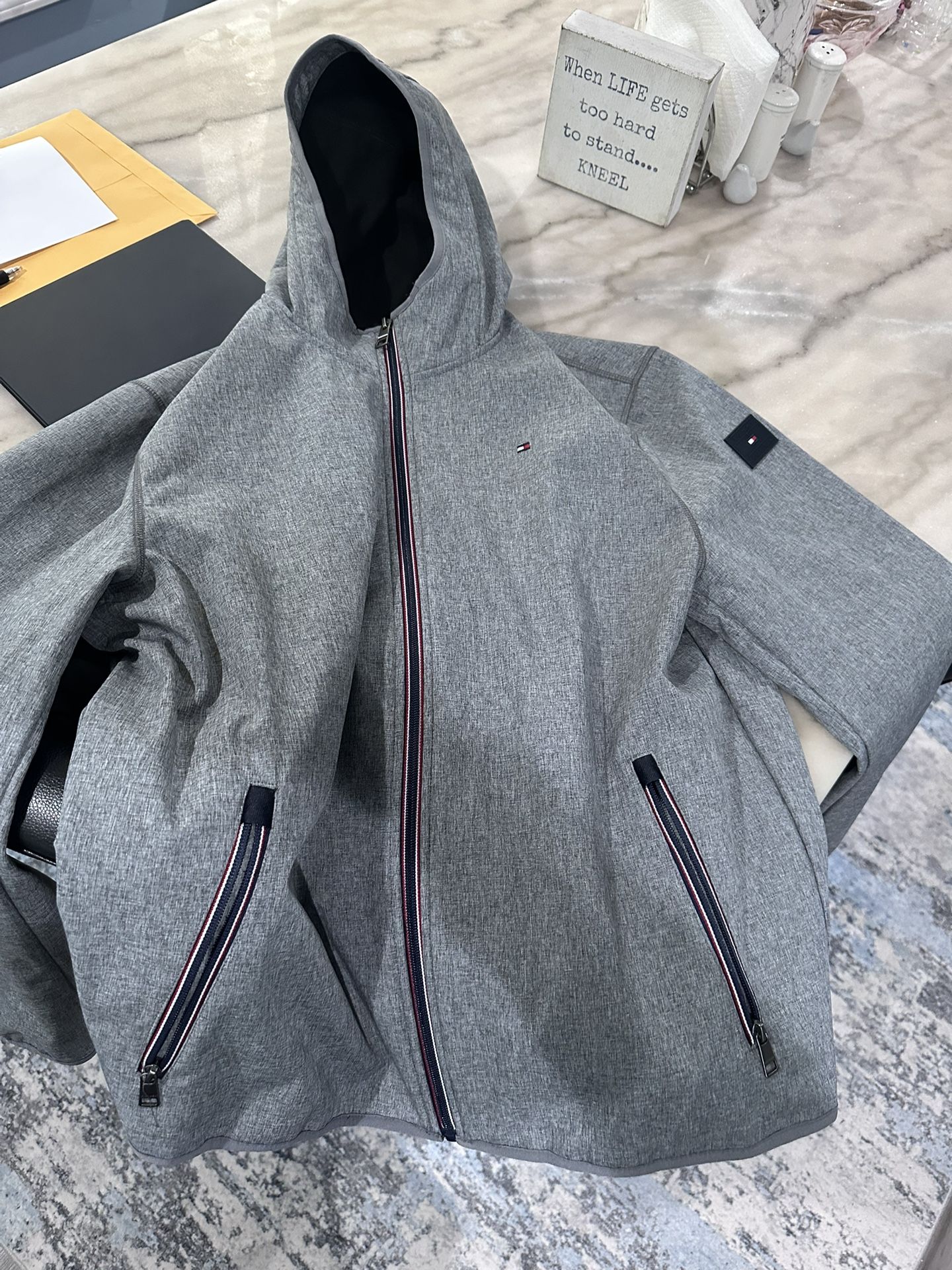 Men’s large Tommy Hilfiger Jacket