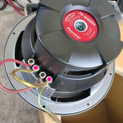  Pioneer Ts-w308D4 Sub With Ported Box 12in Sub 1400 Watts Maxx 