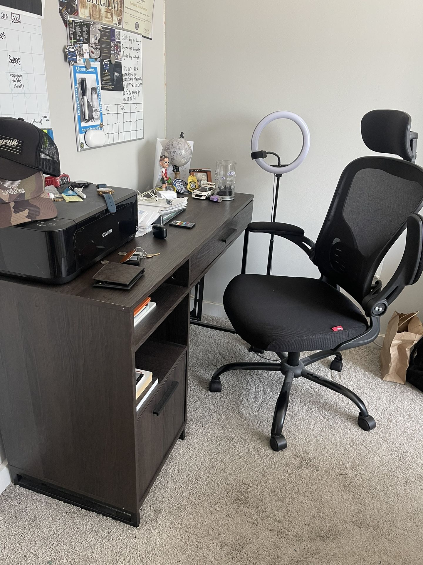 Desk Top