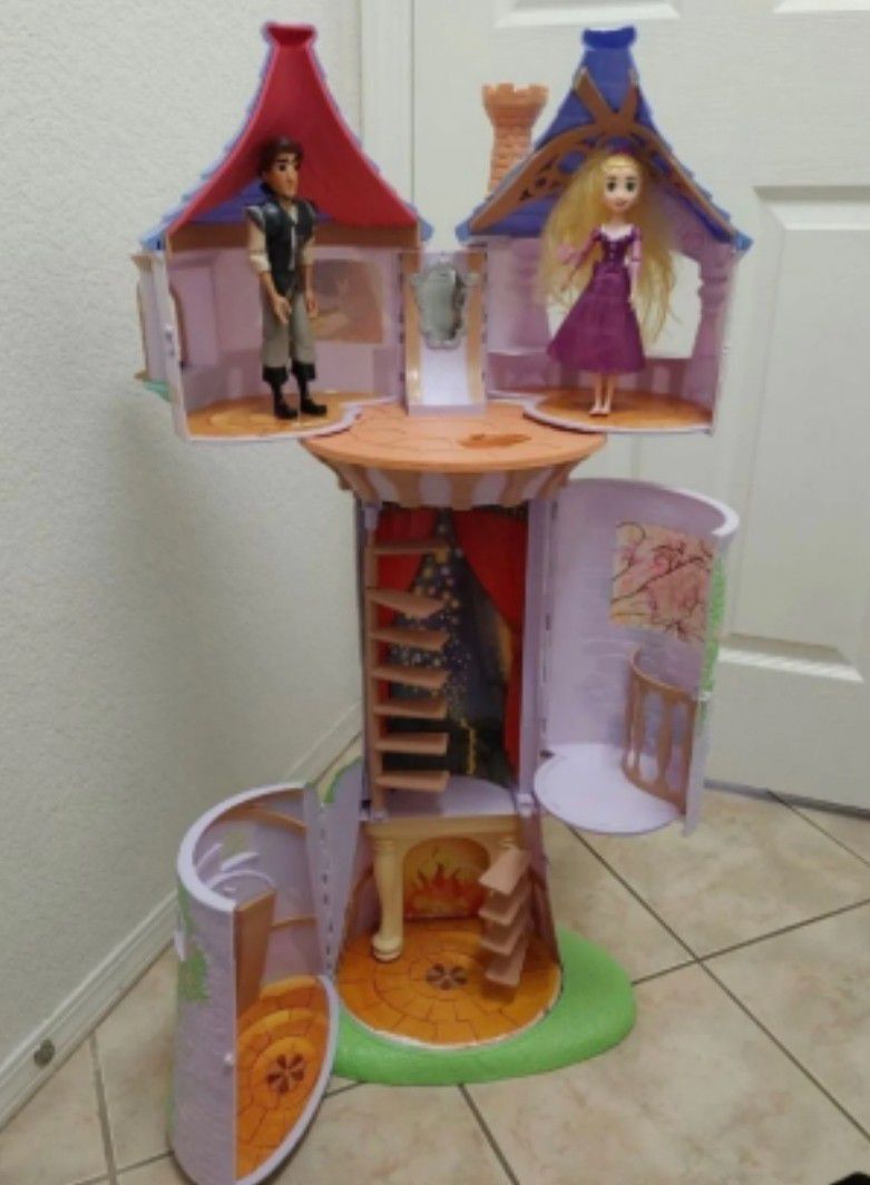 Barbie house, Rapunzel tower, 8 dolls, 3 Kids, 3 toddlers, all