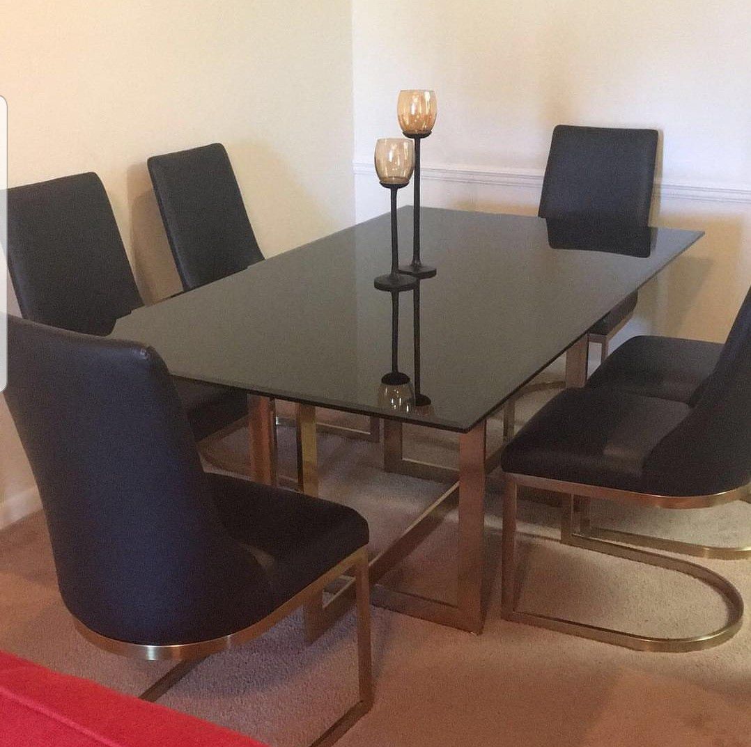 Dining table with 6 chair
