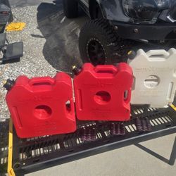 Roto Pax Off Road  Gas And Water Cans 