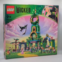 LEGO Wicked Welcome to Emerald City Building Toy